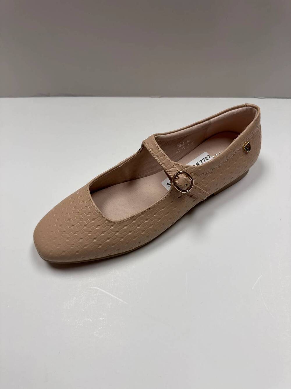NEW VENETTINI kid's grace maryjane buckle dressy shoes in blush leather